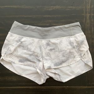 Lululemon Speed Up Low Rise Short 2.5